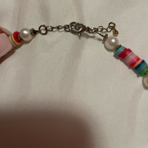 Pearl color choker necklace - Picture 3 of 3